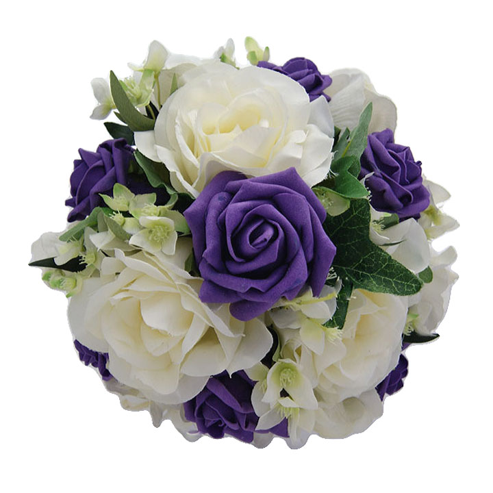 cream bridesmaid bouquet